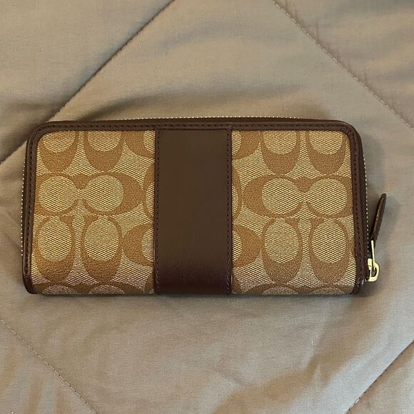 Coach Signature Brown and Tan Zip Wallet - Picture 2 of 3